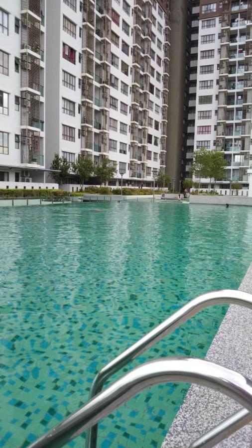 Sg Buloh Cozy Apartment Wifi & Netflix Sungai Buloh Dış mekan fotoğraf